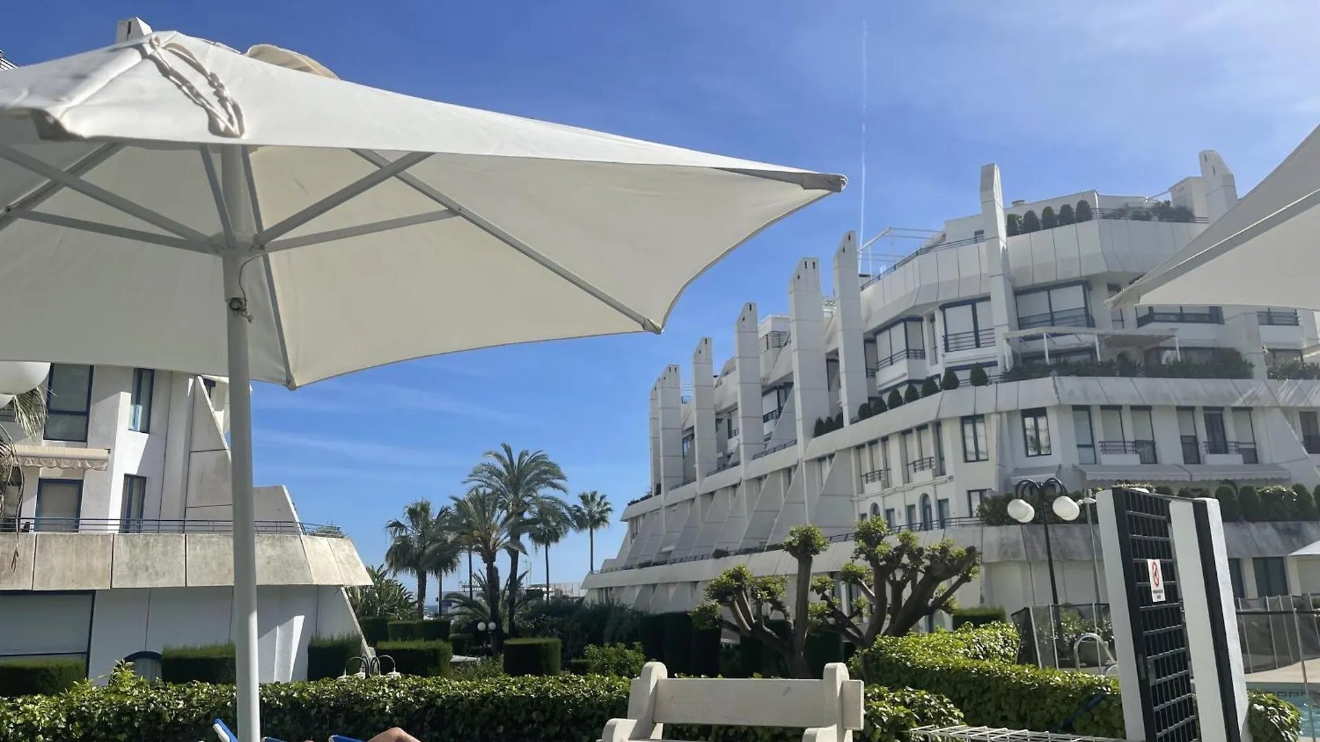 Seaside Penthouse Apartment Marbella
